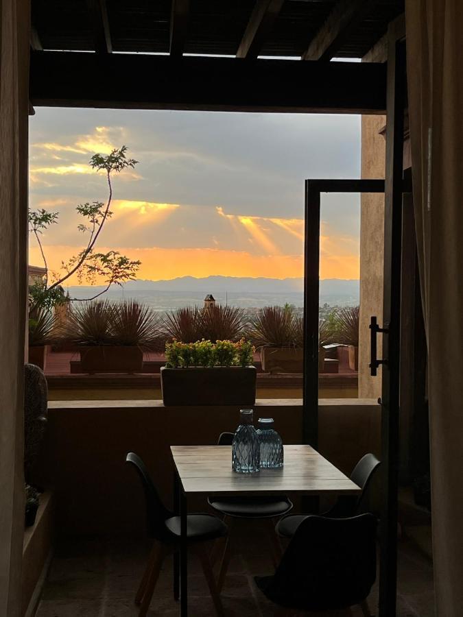 Cousy Condo In The Historic Center Of San Miguel De Allende, Incredible View, Pool, Bbq, 3 Blocks From The Main Parish San Miguel de Allende Exteriör bild